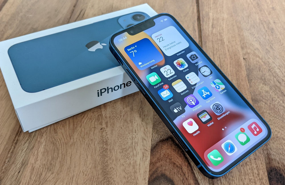 Which is the Best Small iPhone?